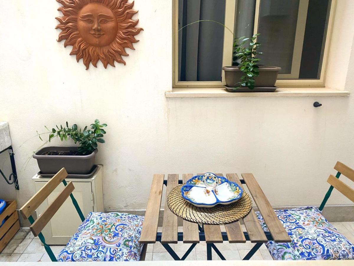 Apartment Alfonzetti-5 Min Walk To Central Train And Bus Station Catânia Exterior foto